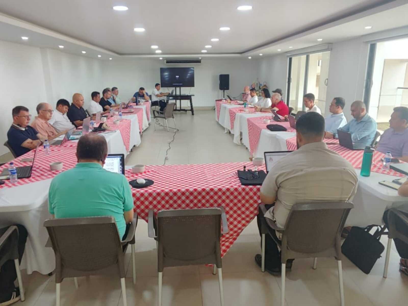 Dia 3 asamblea (4)